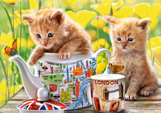 Kittens in London Jigsaw Puzzle